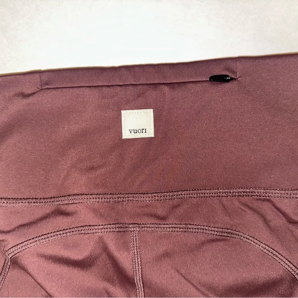 Vuori Stride Women’s‎ Size S Legging Performance Ankle Crop Compression Chestnut